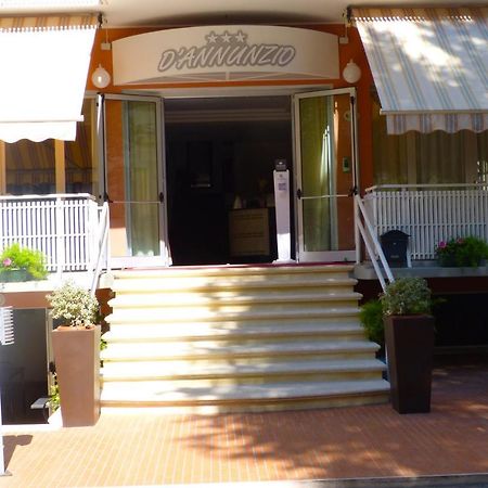 Hotel D'Annunzio Cattolica Eksteriør billede