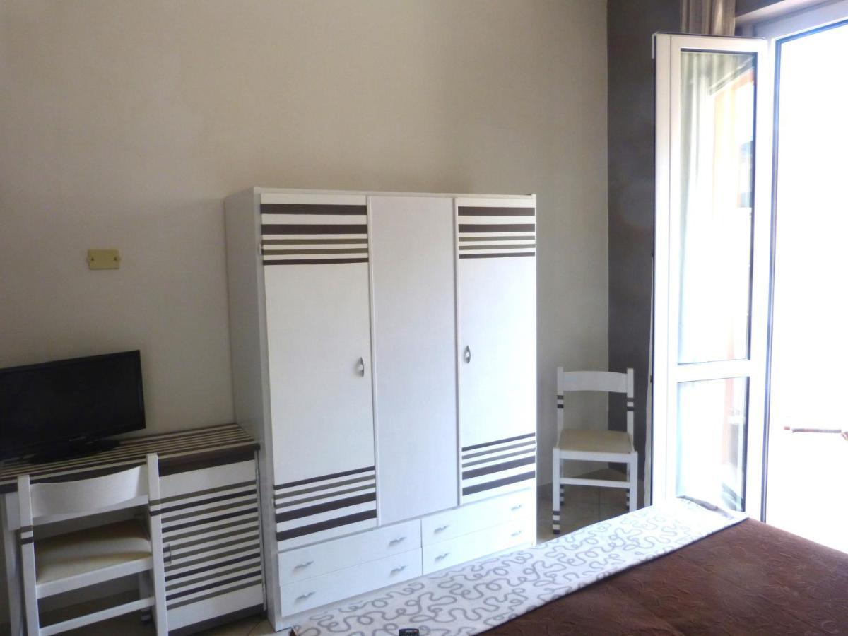 Hotel D'Annunzio Cattolica Eksteriør billede