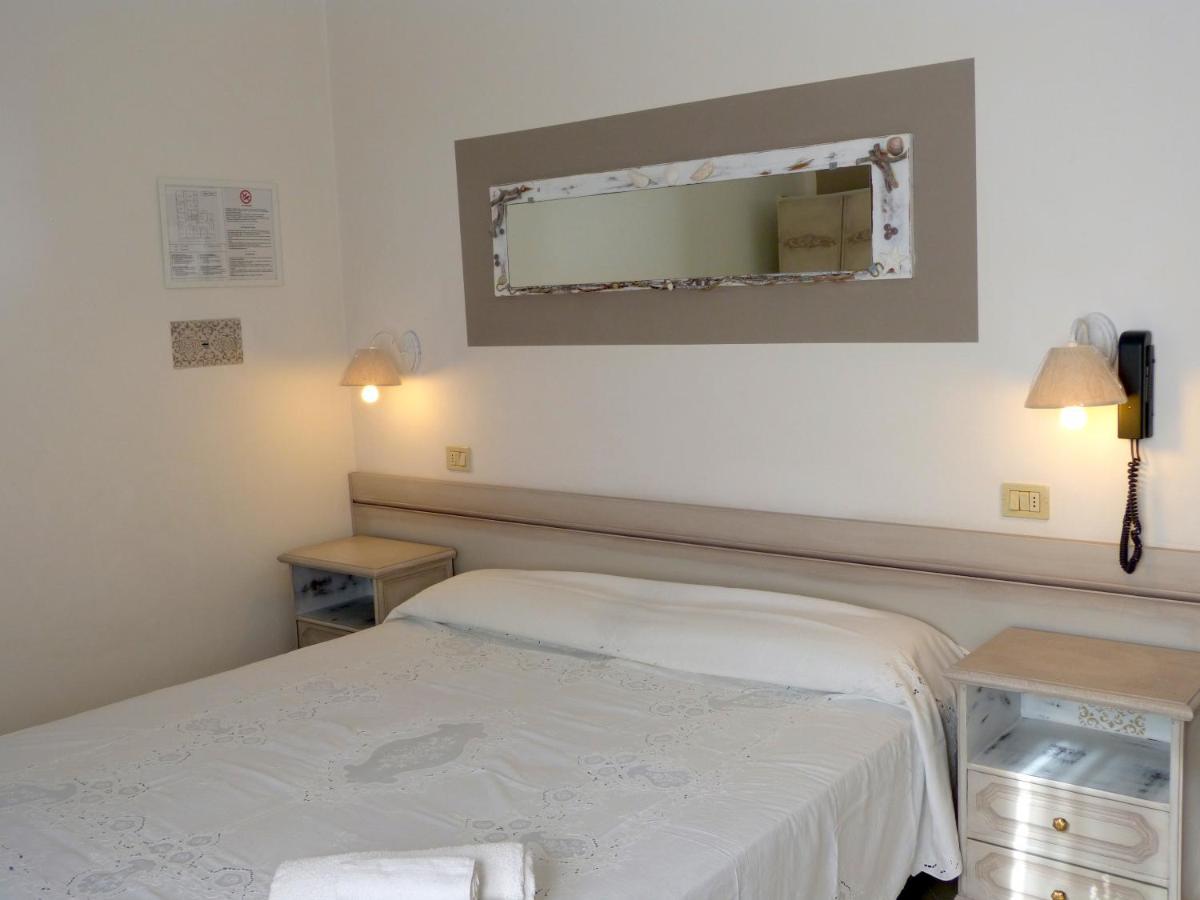 Hotel D'Annunzio Cattolica Værelse billede