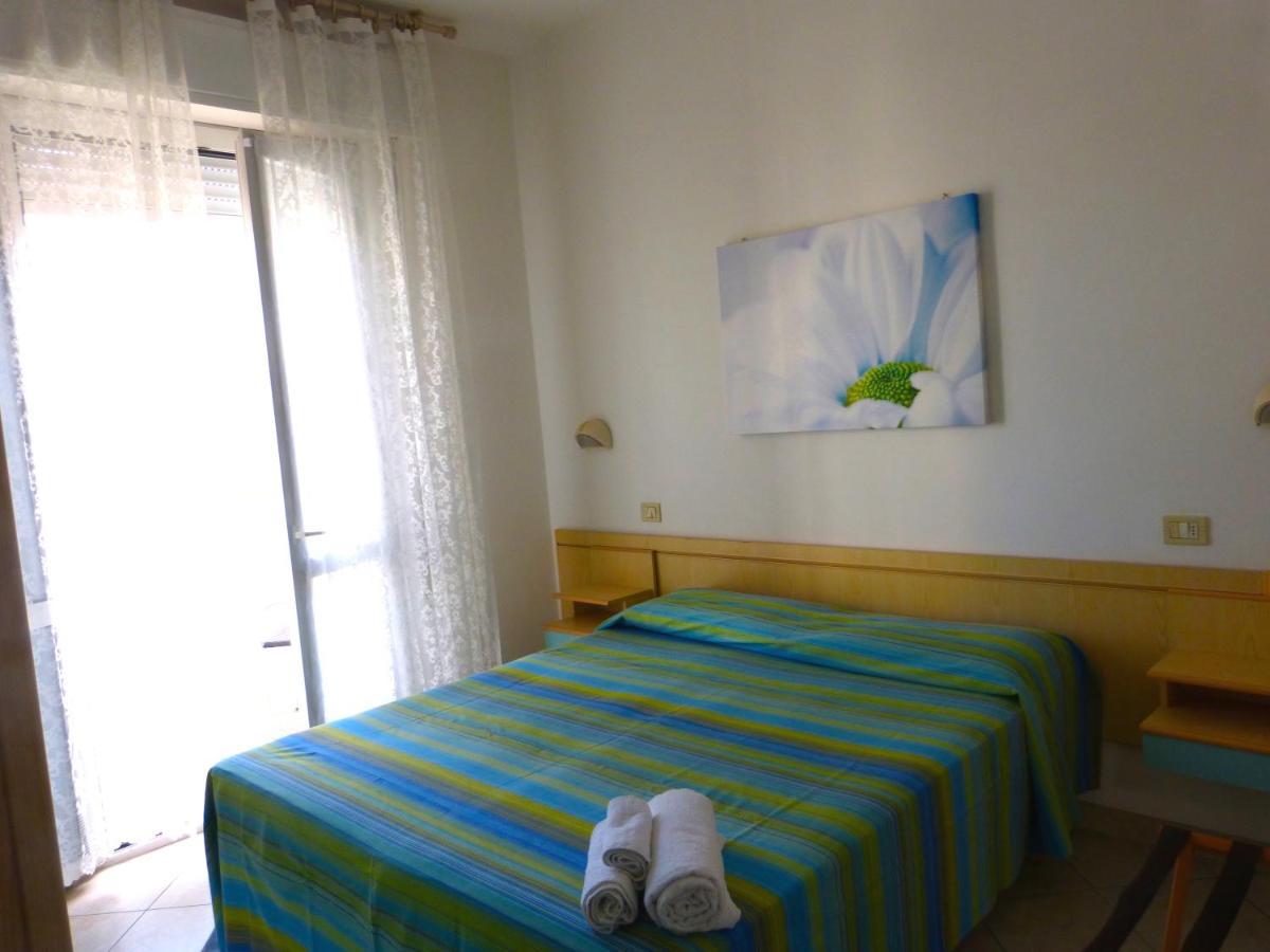 Hotel D'Annunzio Cattolica Eksteriør billede