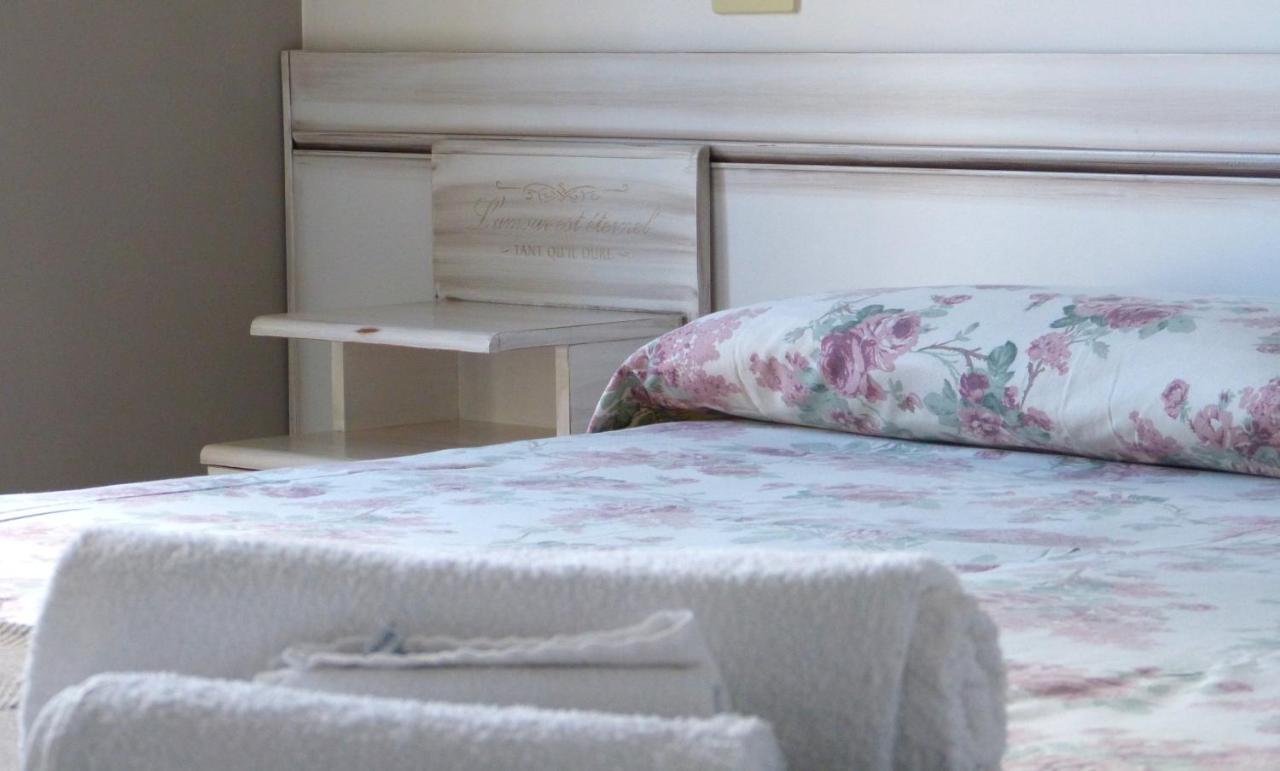 Hotel D'Annunzio Cattolica Eksteriør billede