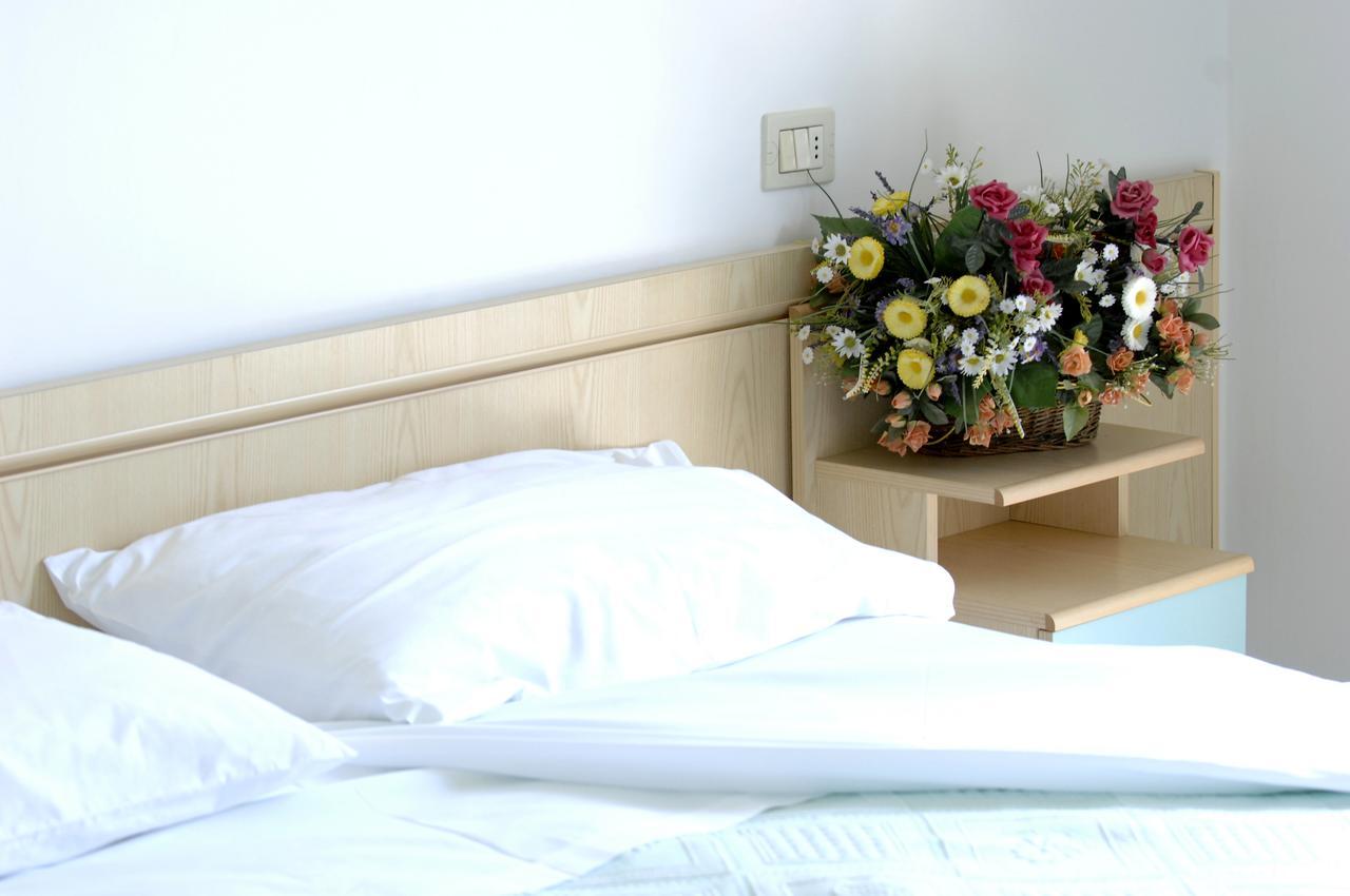 Hotel D'Annunzio Cattolica Eksteriør billede