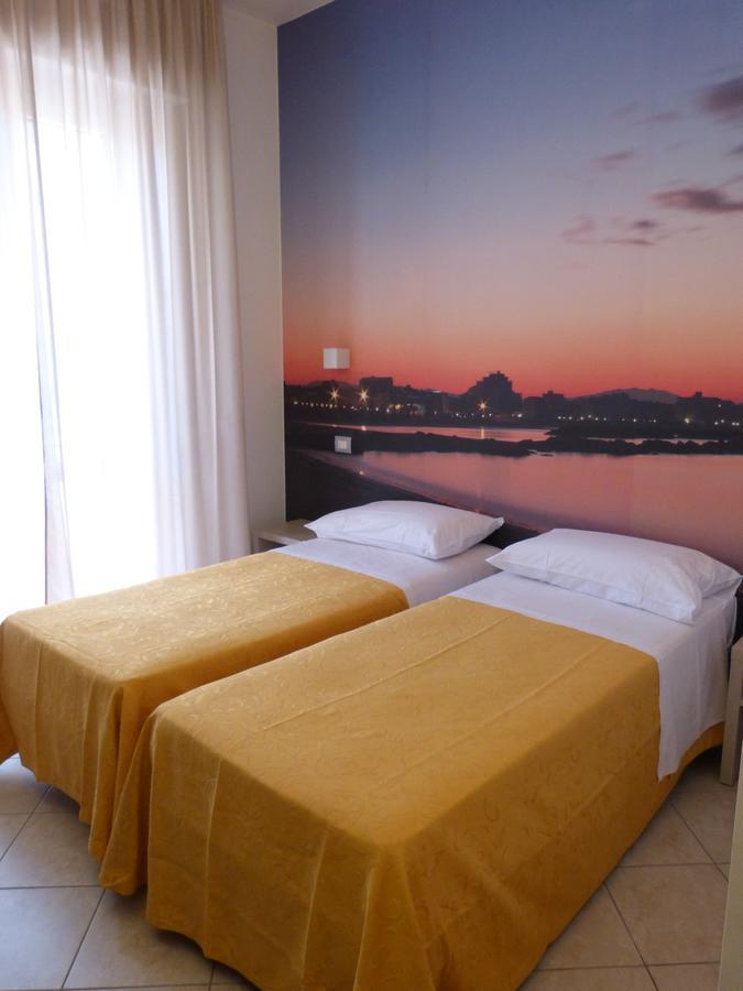 Hotel D'Annunzio Cattolica Eksteriør billede